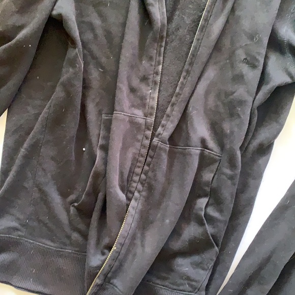 Uniqlo jacket - Picture 4 of 6